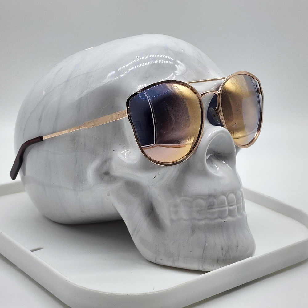 Quay Multi Colour Mirror Len Gold Tone Oversized Sunglasses - Picture 11 of 16